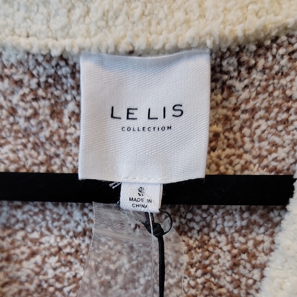 NWT Le Lis Brown and Cream Argyle Cardigan Sweater Size S - Picture 2 of 6